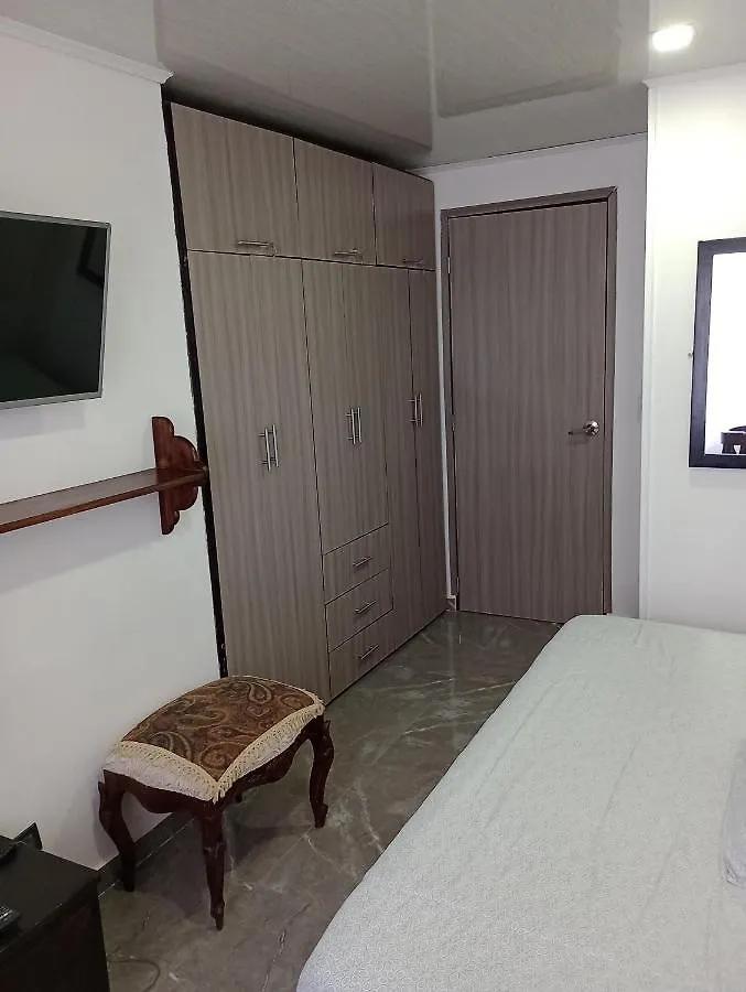 Habitacion Con Bano Privado En Sector Turistico Bogotá