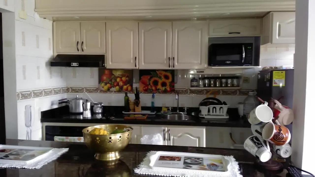 Habitacion Con Bano Privado En Sector Turistico Bogotá Kolumbia